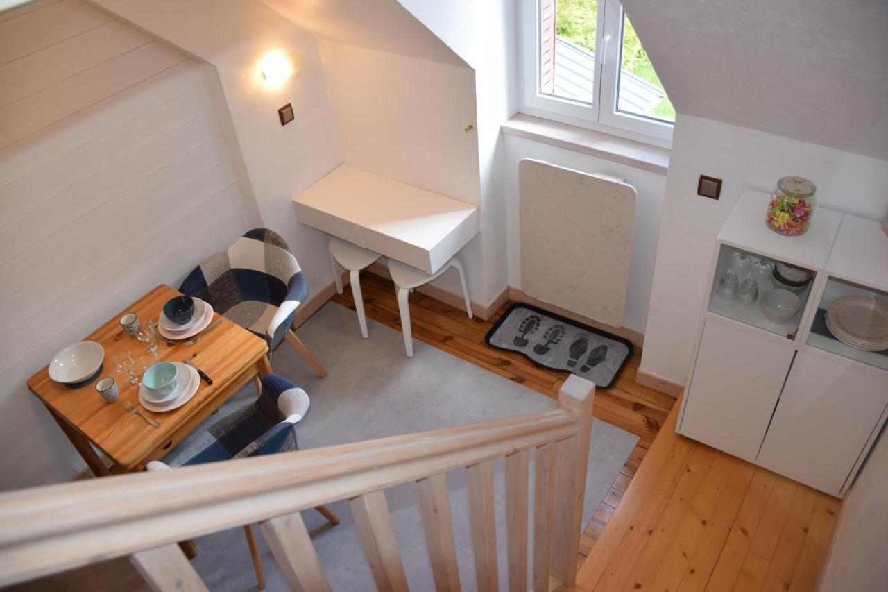 Petit Duplex De Charme Sous Les Toits Du Mont-Dore Exterior photo
